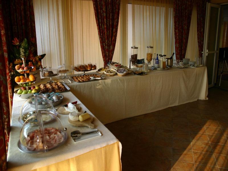 Hotel Don Carlo image