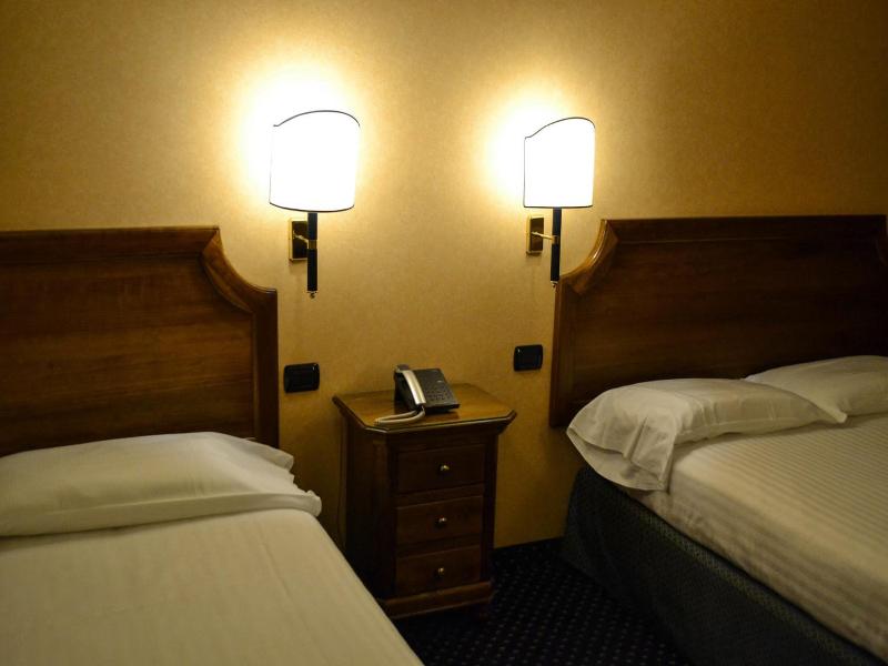 Hotel Don Carlo image