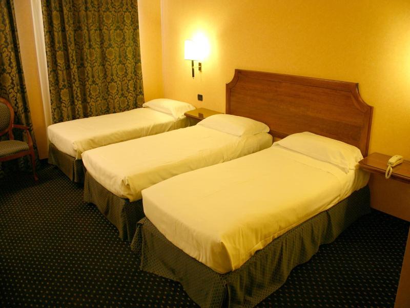 Hotel Don Carlo image
