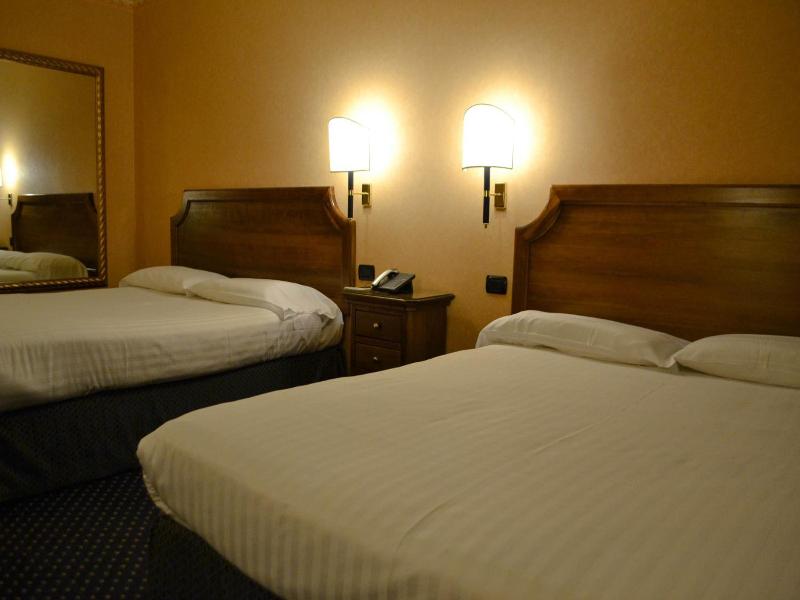 Hotel Don Carlo image