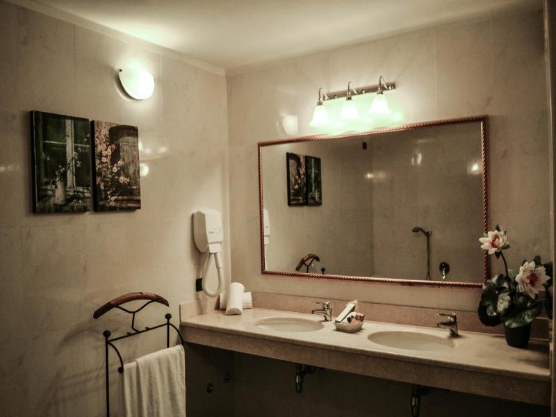Hotel Don Carlo image