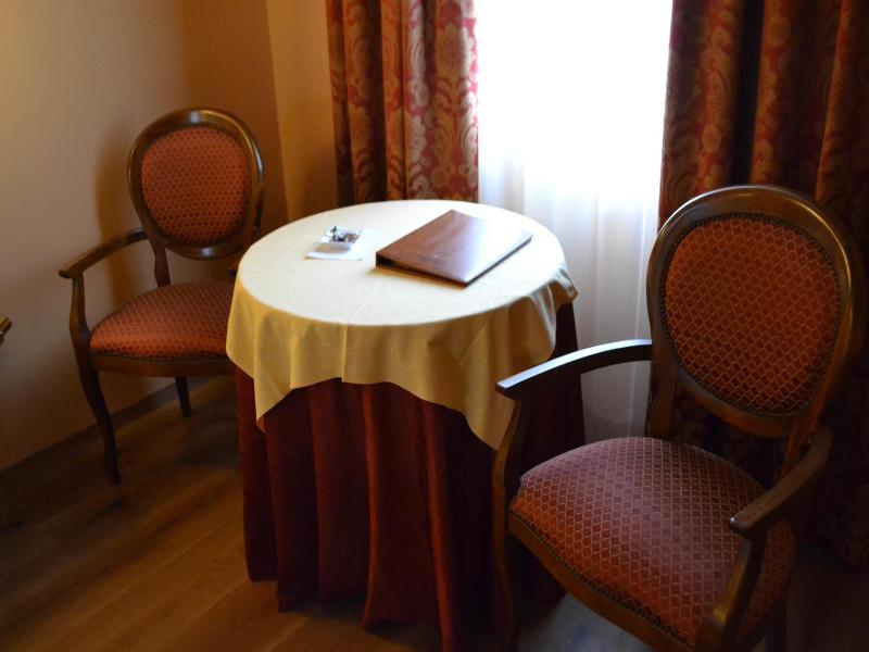 Hotel Don Carlo image