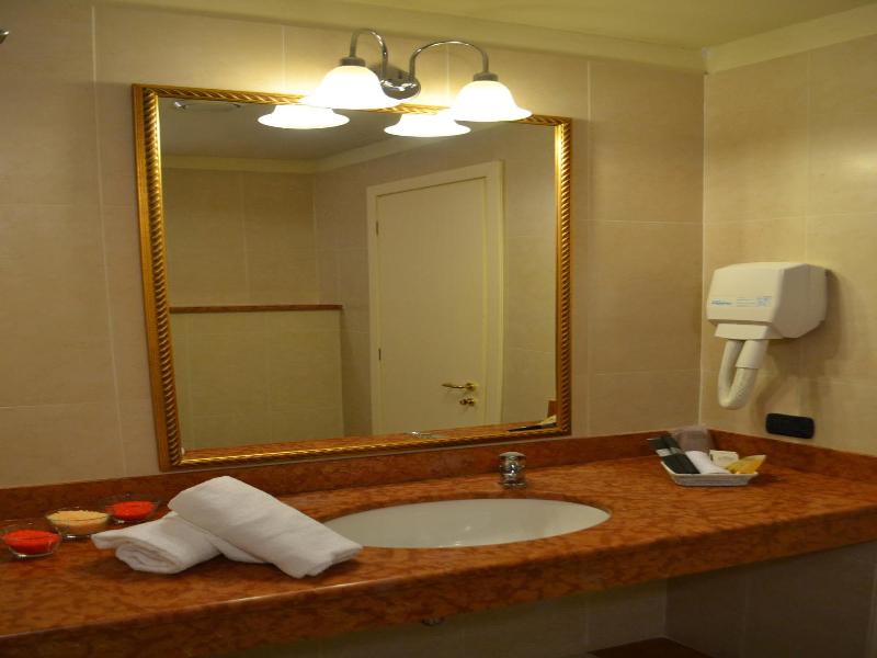 Hotel Don Carlo image