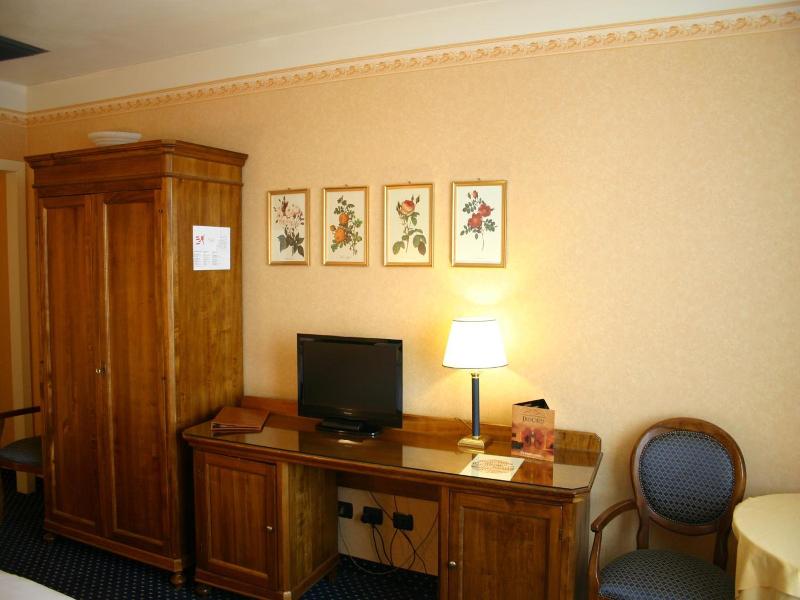 Hotel Don Carlo image
