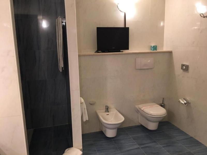Hotel Don Carlo image