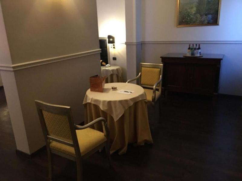 Hotel Don Carlo image