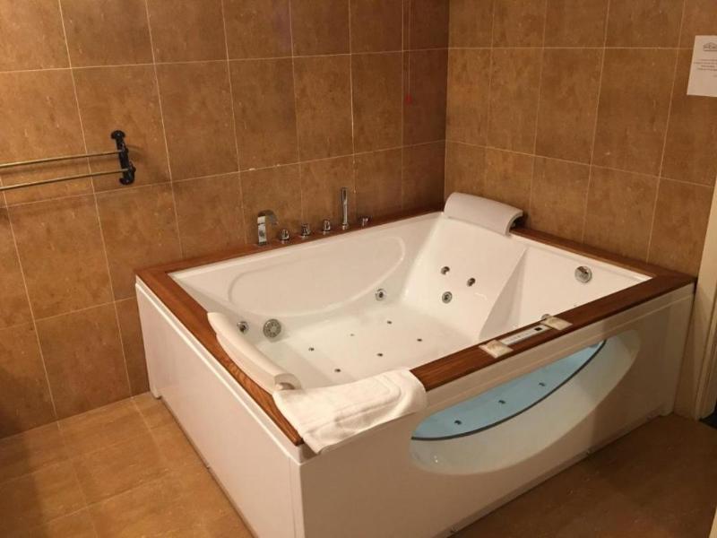 Hotel Don Carlo image
