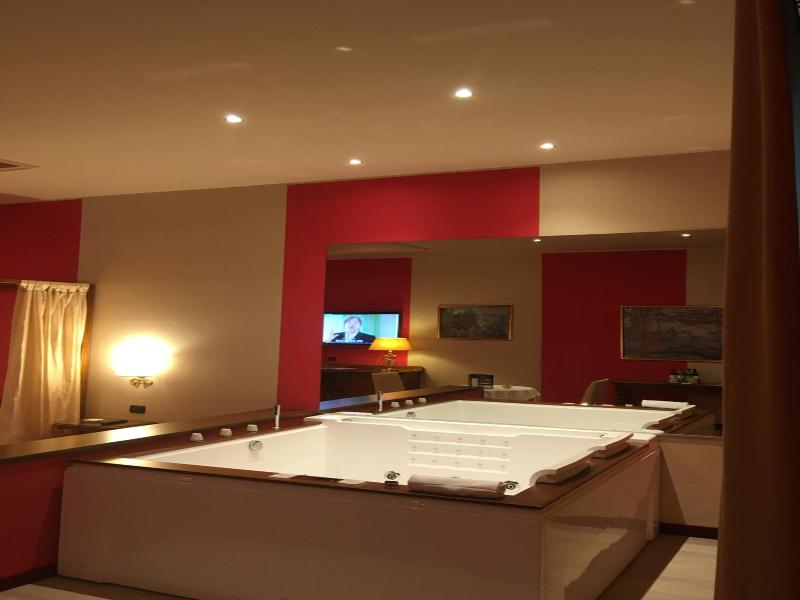 Hotel Don Carlo image