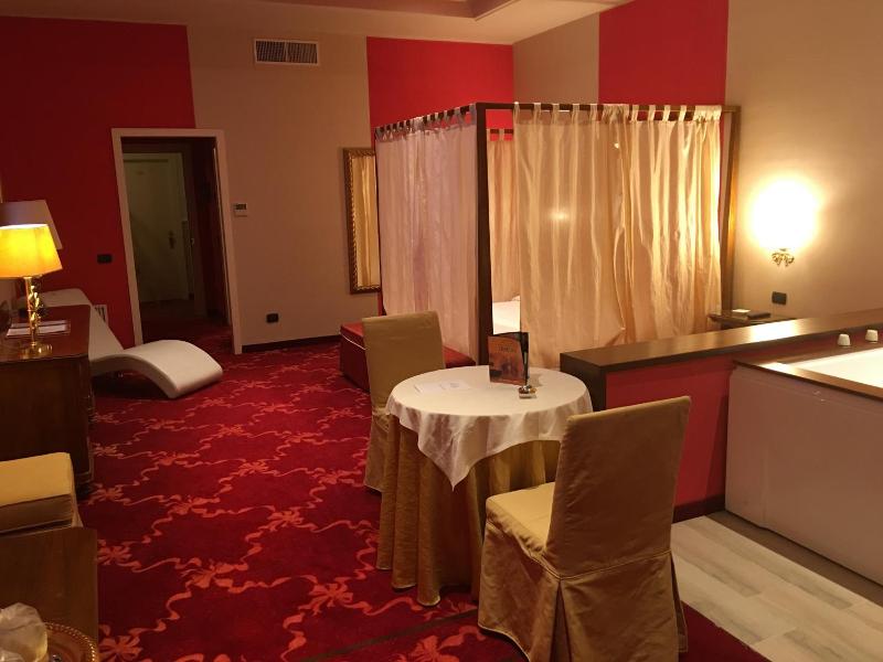 Hotel Don Carlo image