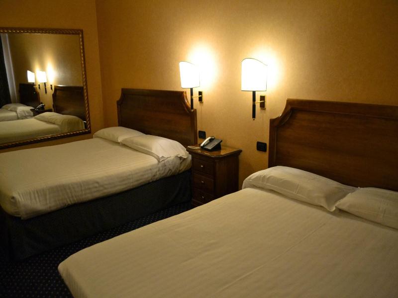 Hotel Don Carlo image