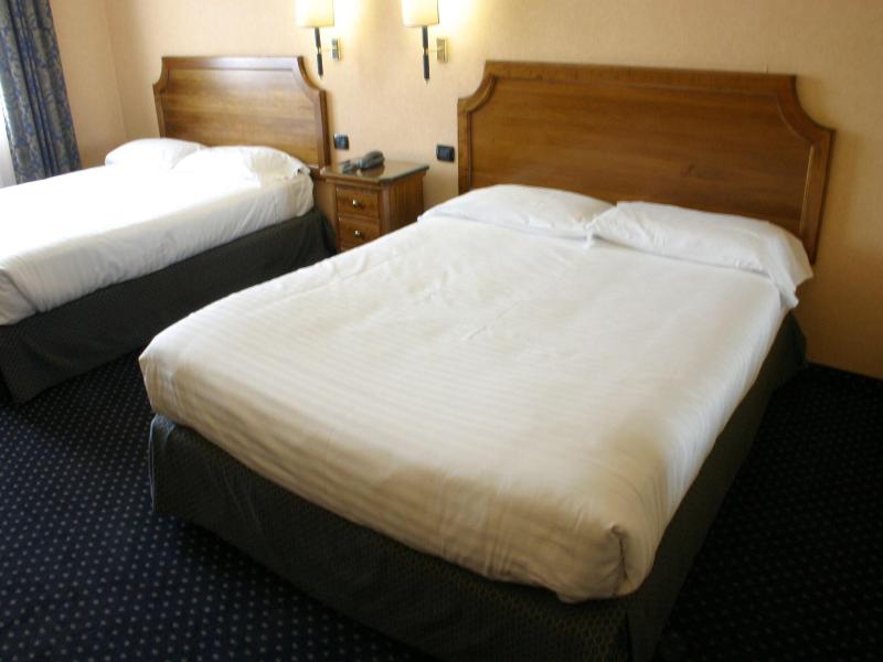 Hotel Don Carlo image