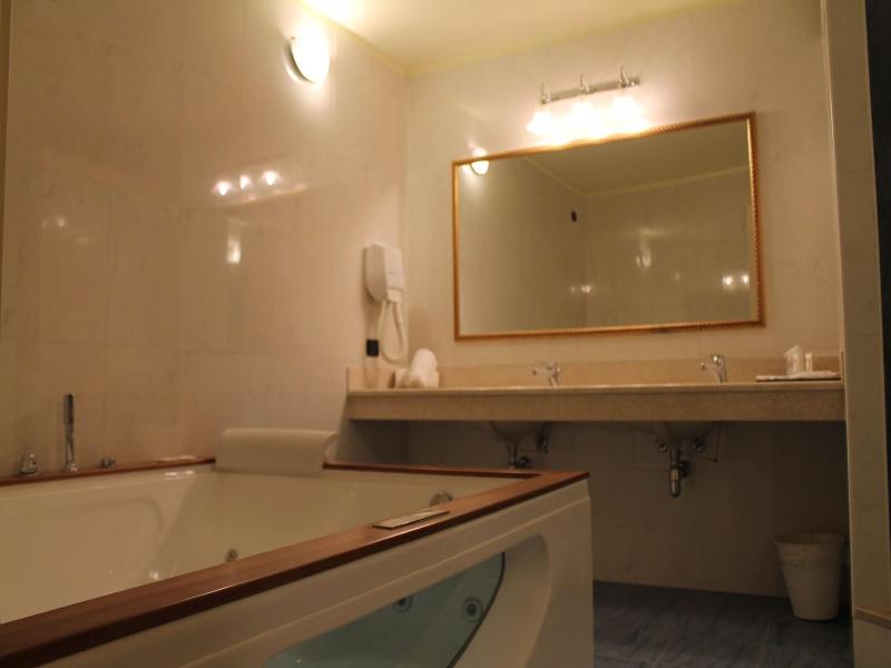 Hotel Don Carlo image
