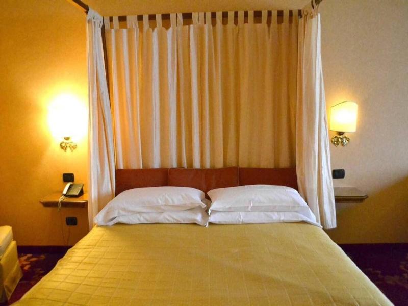 Hotel Don Carlo image
