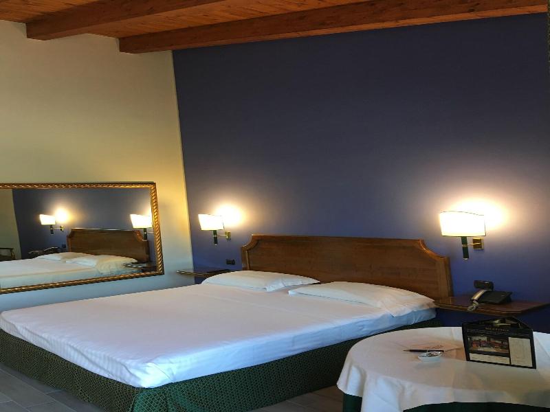Hotel Don Carlo image