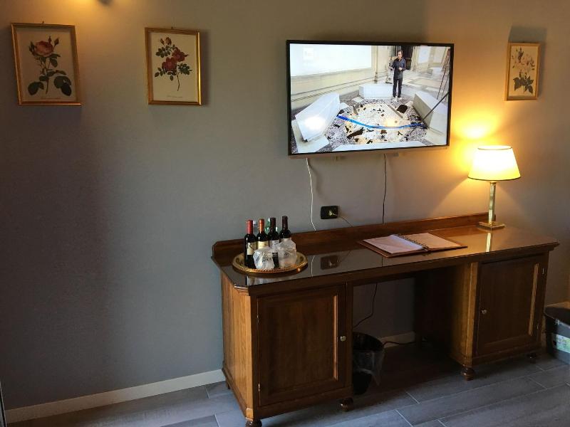 Hotel Don Carlo image