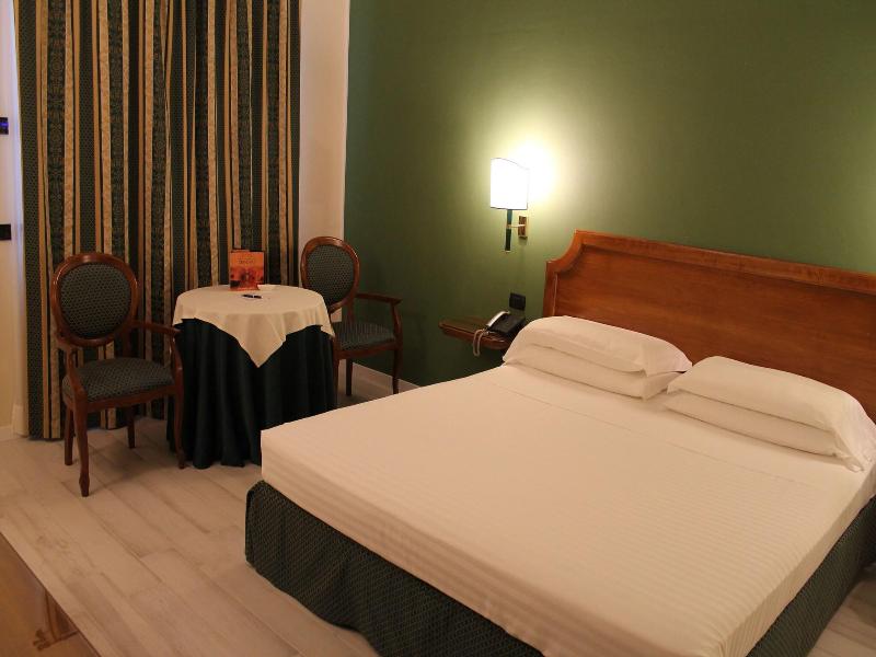 Hotel Don Carlo image