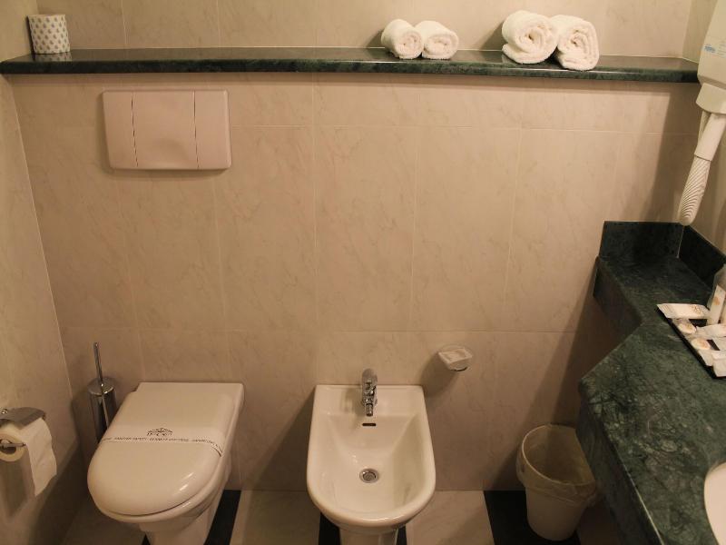 Hotel Don Carlo image
