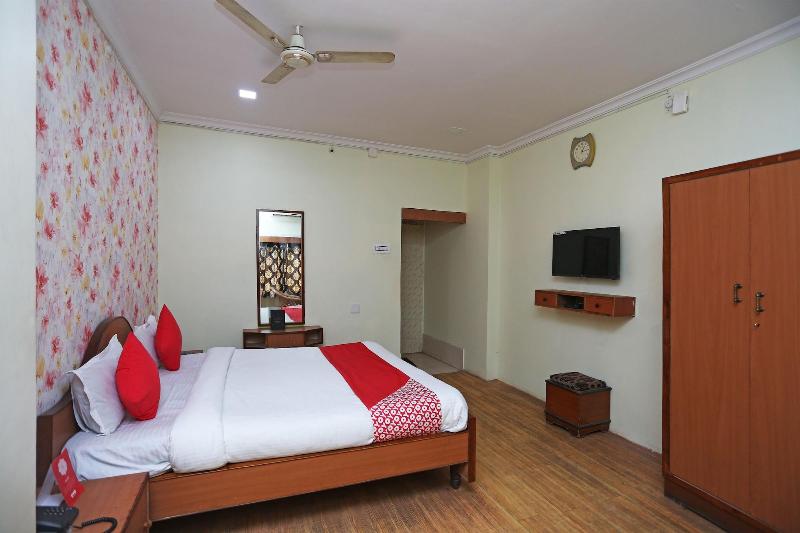 OYO 26808 Shree Ram Residency image