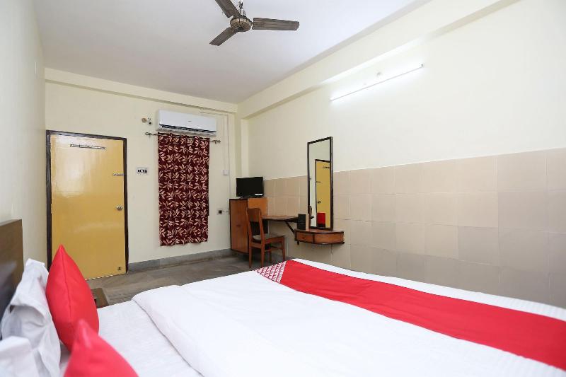 OYO 26808 Shree Ram Residency image