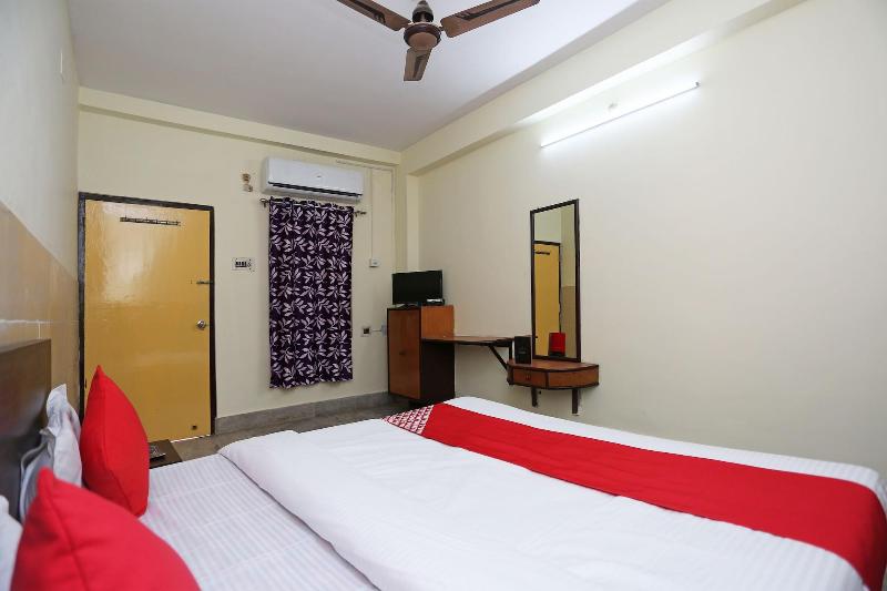 OYO 26808 Shree Ram Residency image