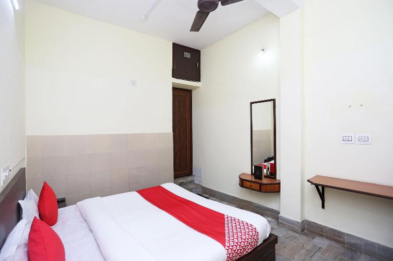 OYO 26808 Shree Ram Residency image