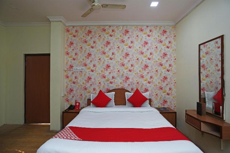 OYO 26808 Shree Ram Residency image
