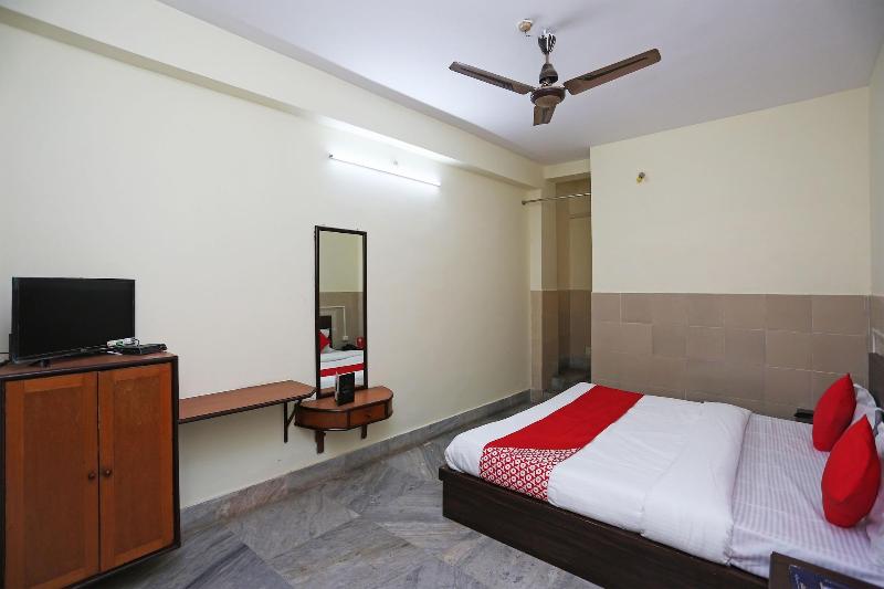OYO 26808 Shree Ram Residency image