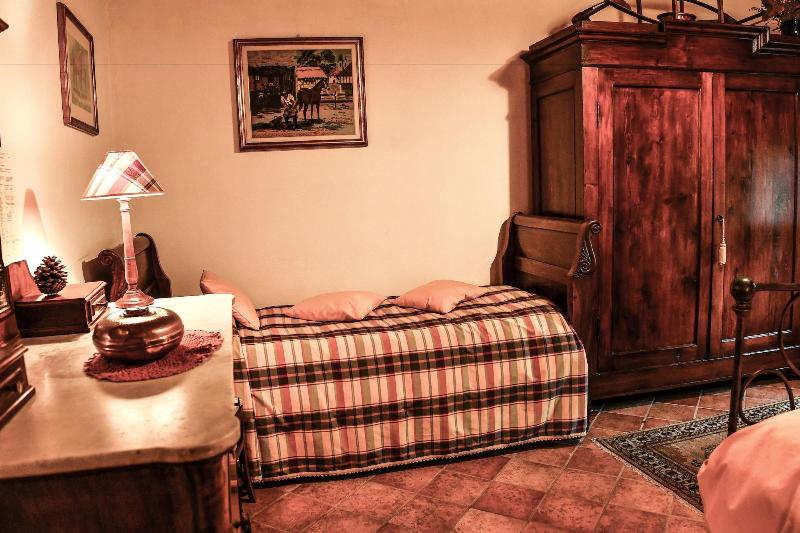 Cascina Folletto image