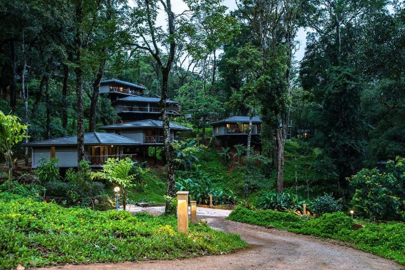 Welcomheritage Ayatana  A Super Luxury Resort in C