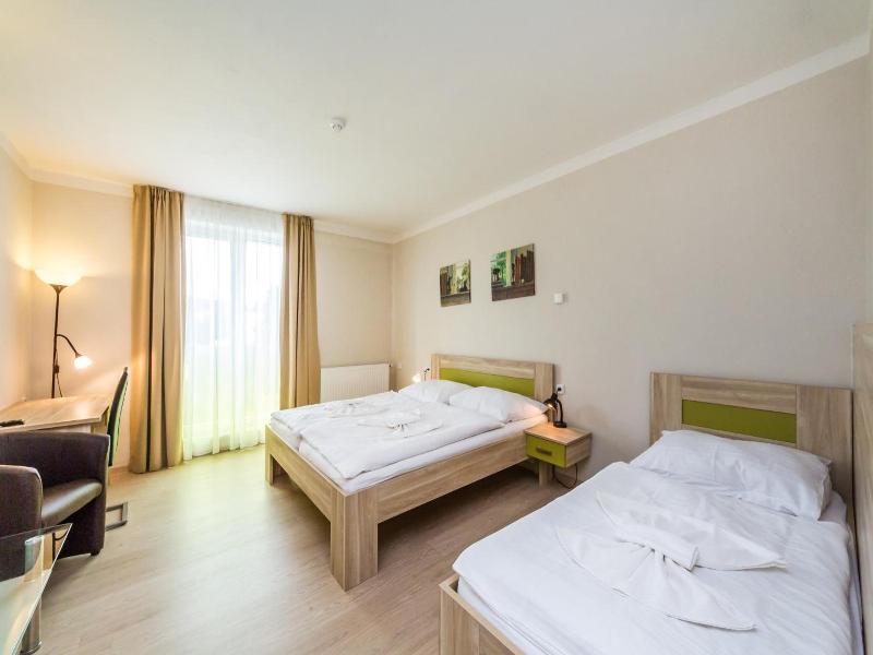 Nad Královnou Hotel & Restaurant image