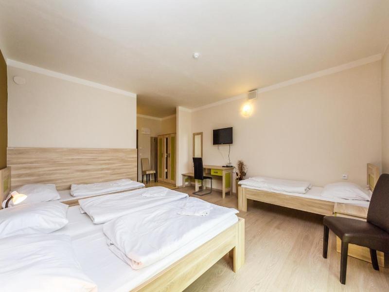 Nad Královnou Hotel & Restaurant image