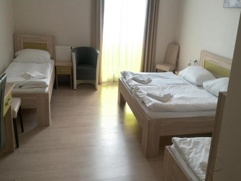 Nad Královnou Hotel & Restaurant image