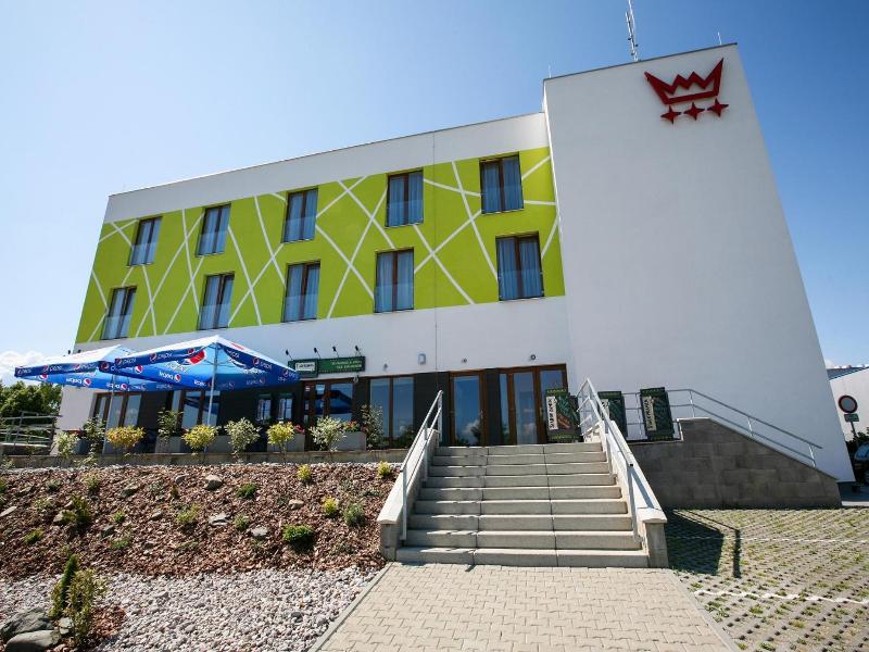 Nad Královnou Hotel & Restaurant image