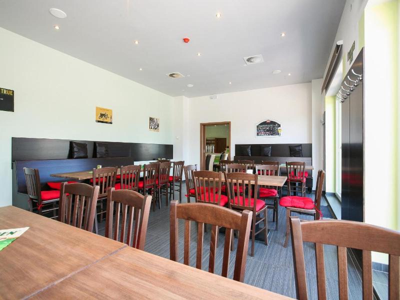 Nad Královnou Hotel & Restaurant image