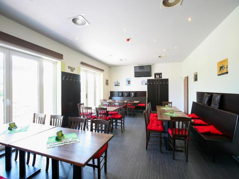 Nad Královnou Hotel & Restaurant image