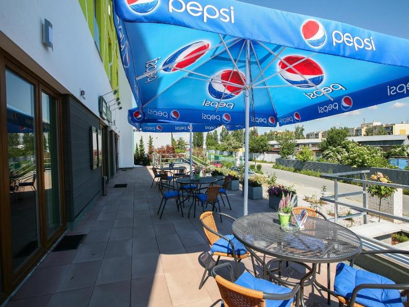 Nad Královnou Hotel & Restaurant image