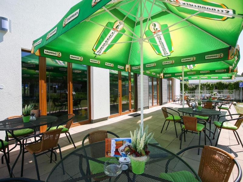 Nad Královnou Hotel & Restaurant image
