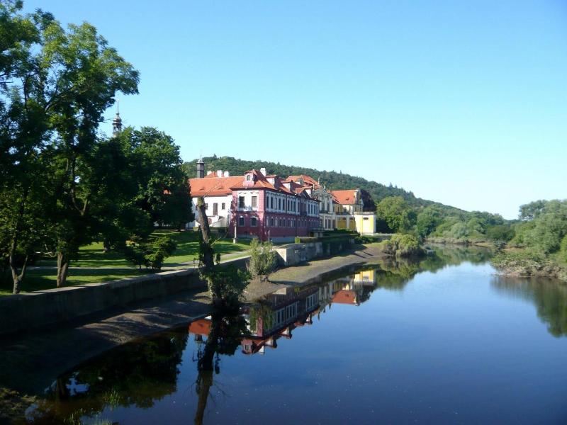 Nad Královnou Hotel & Restaurant image