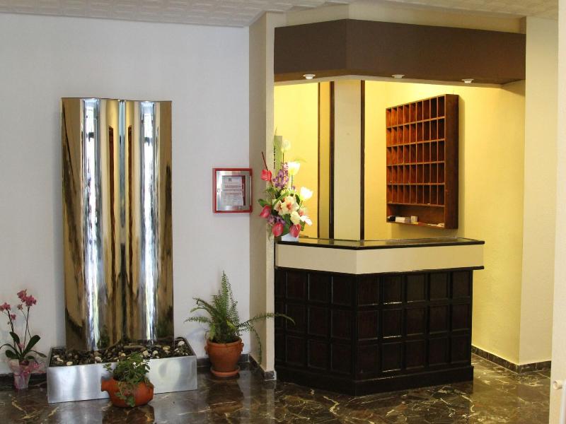 Hotel Puerta Nazari image
