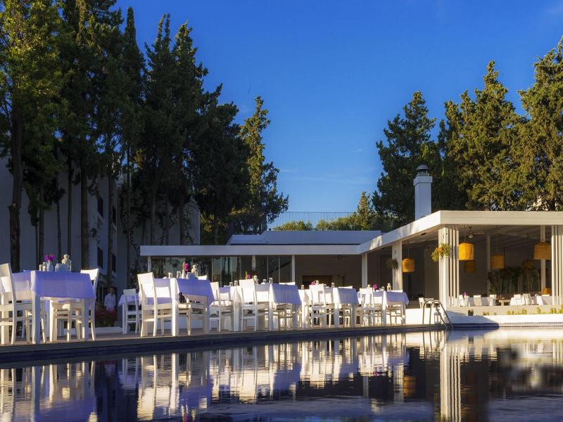 Liv Hotel By Bellazure image