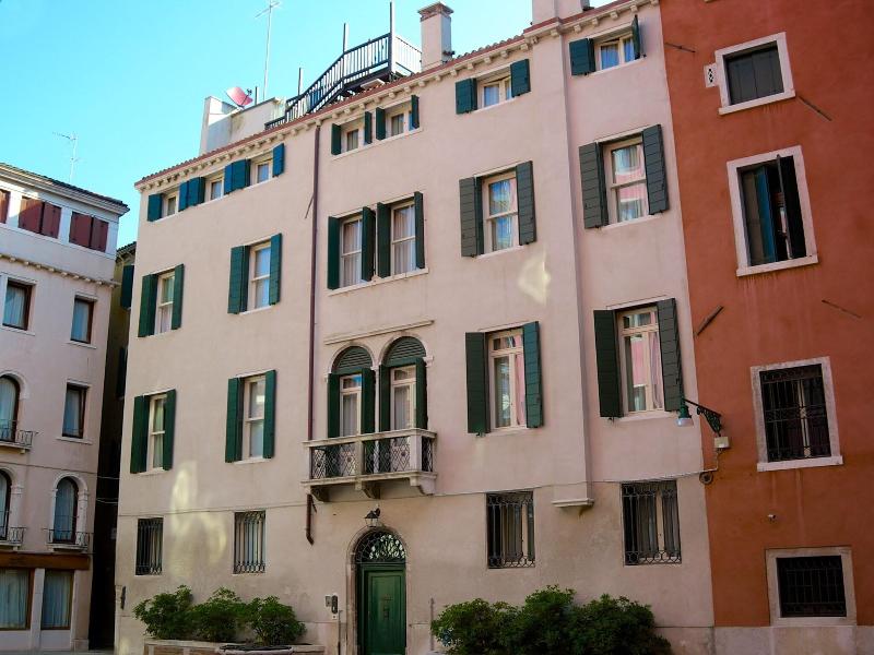 Corte Barozzi Venice Suites image