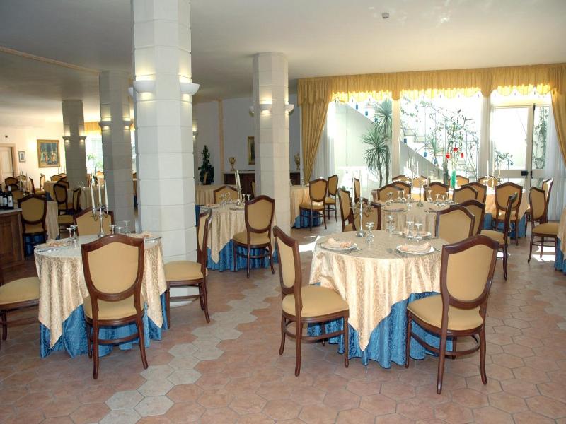 Hotel Selenia Residence — general view