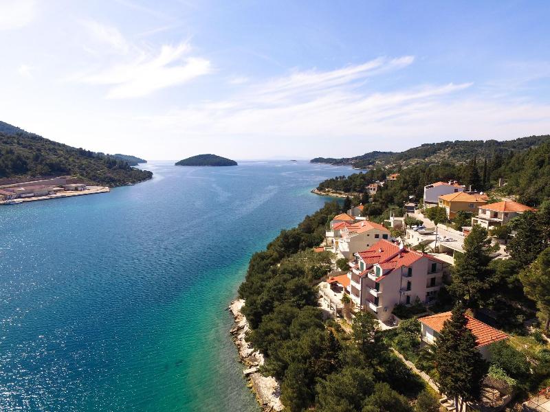 Apartments Vala