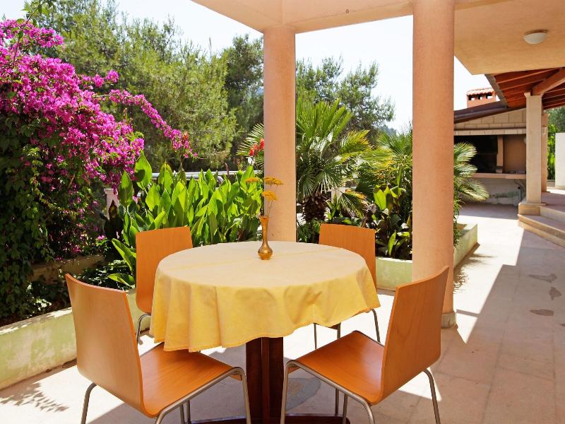 Apartments Vala