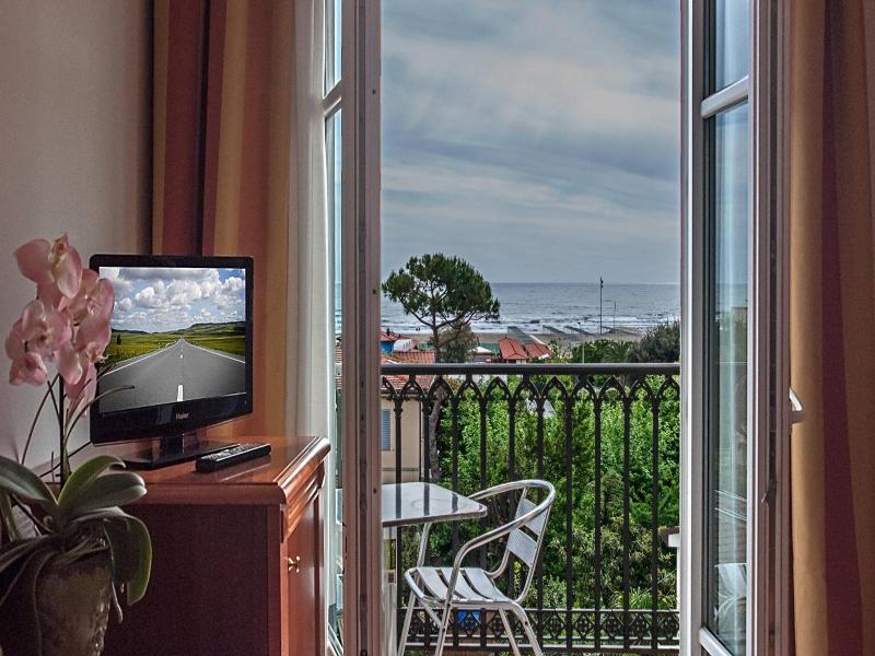 Hotel Villa Ombrosa image