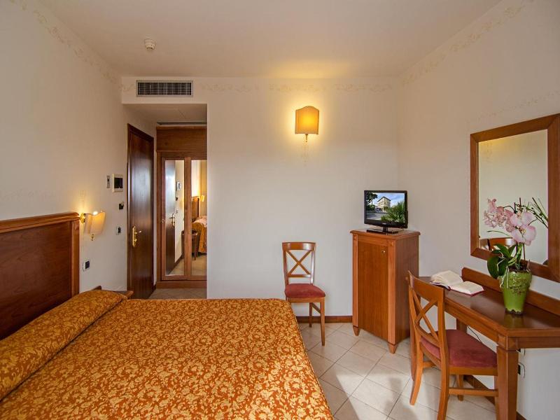 Hotel Villa Ombrosa — general view