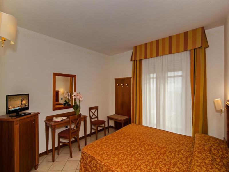 Hotel Villa Ombrosa — general view