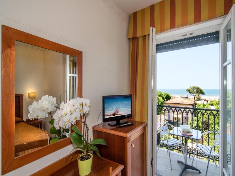 Hotel Villa Ombrosa image