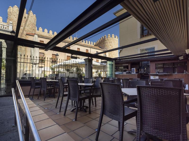 Hostal Restaurante Puerta Del Alcazar image