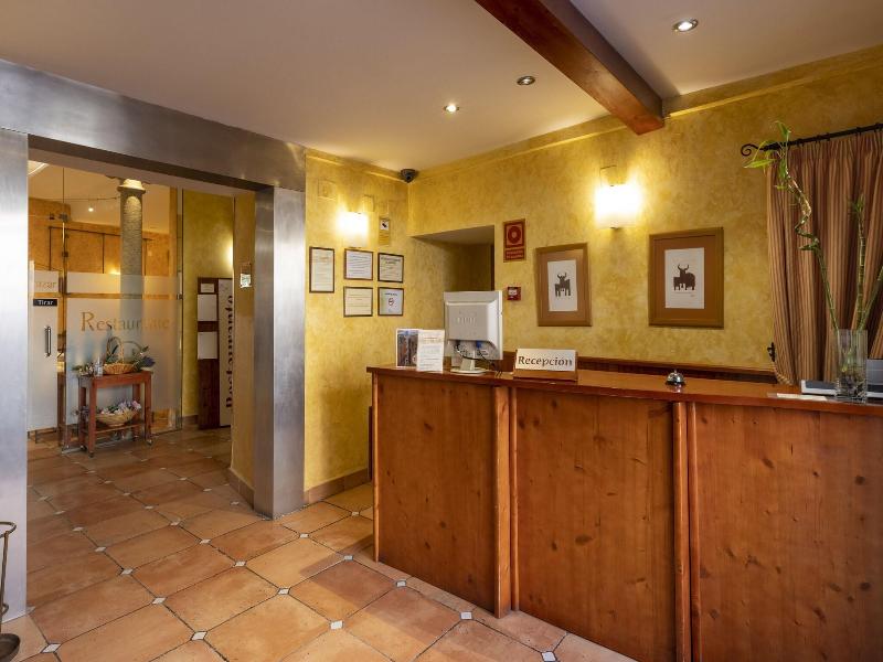 Hostal Restaurante Puerta Del Alcazar image